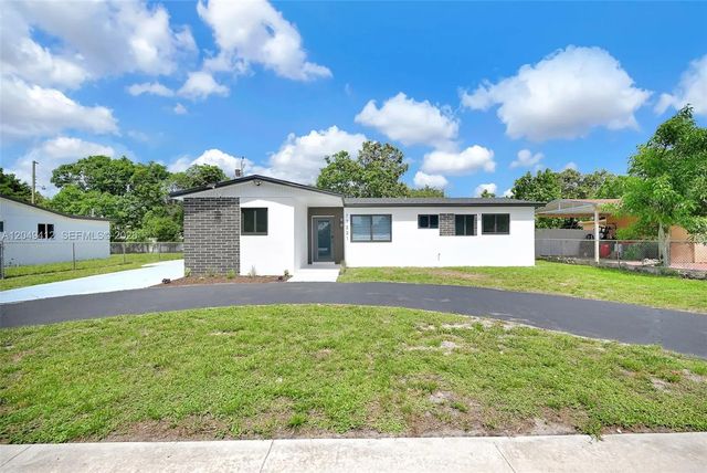 17221 Nw 24th Place, Miami Gardens