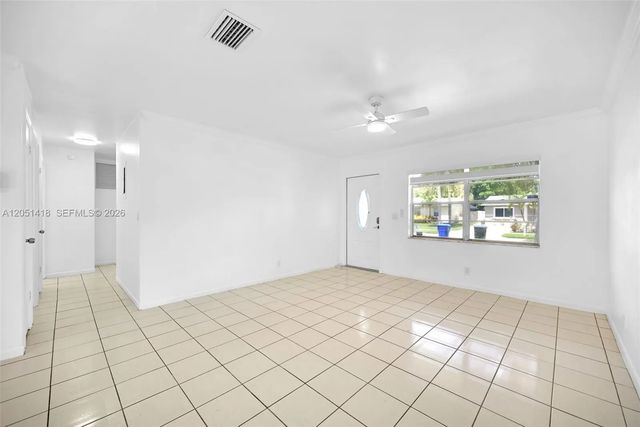 5 of 49 - 304 Sw 77th Avenue, North Lauderdale, FL