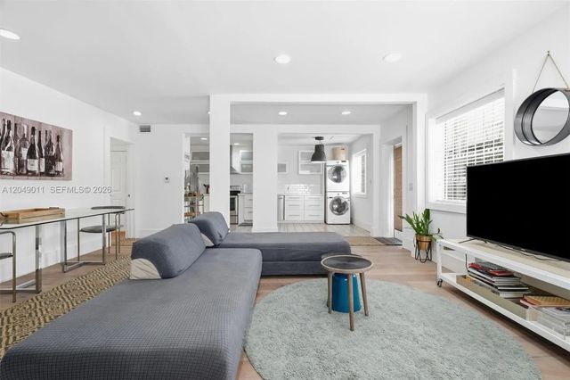3 of 26 - 446 Ne 64th Street, Miami, FL
