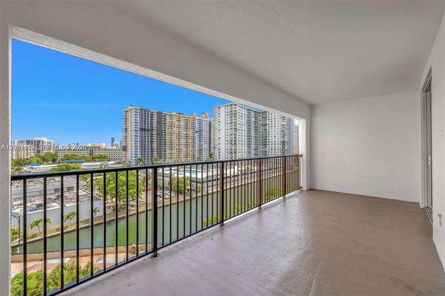 3 of 43 - 17150 N Bay Road #2814, Sunny Isles Beach, FL