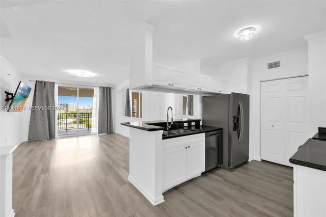 5 of 43 - 17150 N Bay Road #2814, Sunny Isles Beach, FL