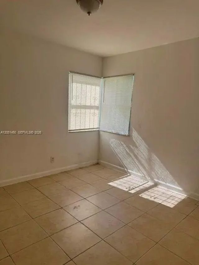 3 of 11 - 2628 Fletcher Court, Hollywood, FL
