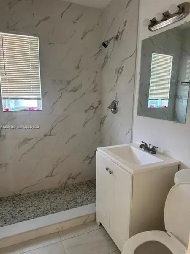 4 of 11 - 2628 Fletcher Court, Hollywood, FL