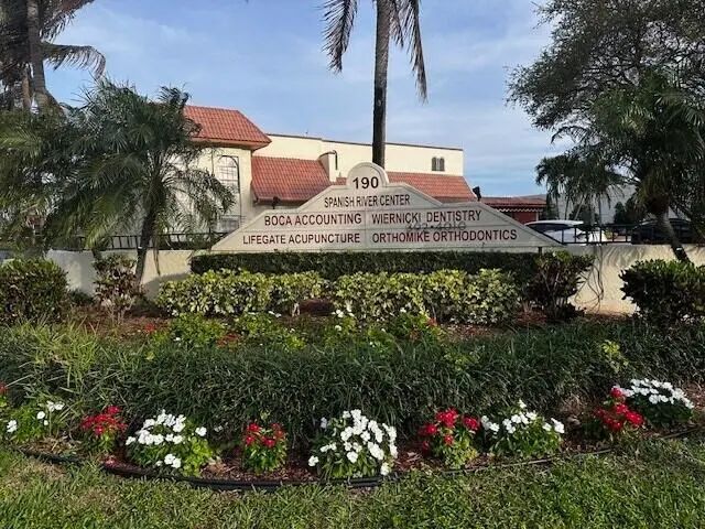 2 of 18 - 190 Nw Spanish River Boulevard #202, Boca Raton, FL