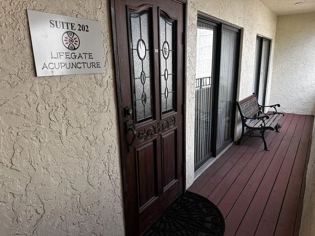 4 of 18 - 190 Nw Spanish River Boulevard #202, Boca Raton, FL