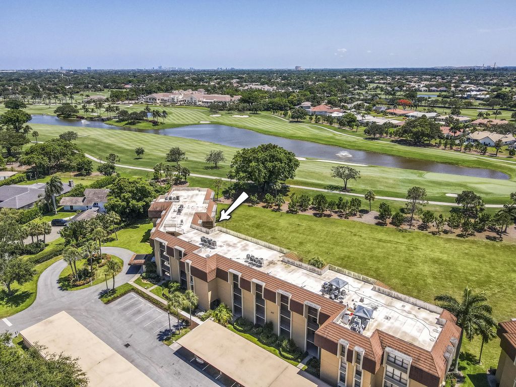 5350 Woodland Lakes Drive #311, Palm Beach Gardens