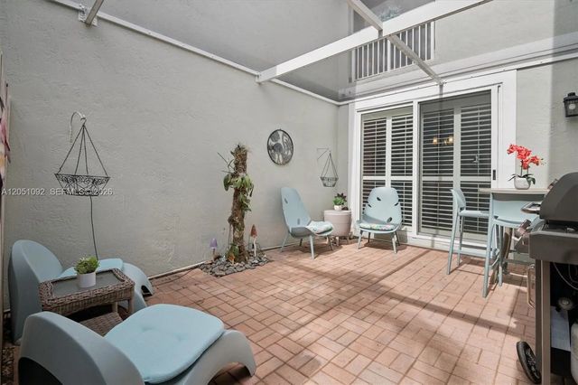 3 of 21 - 1140 Weeping Willow Way, Hollywood, FL