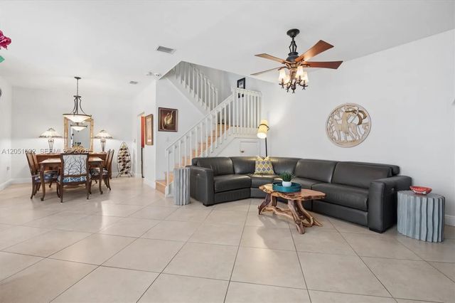 4 of 21 - 1140 Weeping Willow Way, Hollywood, FL
