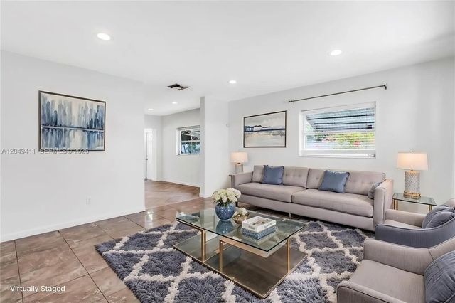 7211 Nw 76th Street, Tamarac