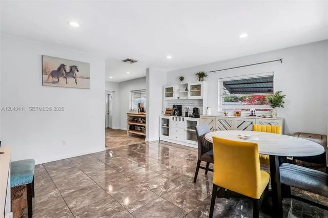 5 of 37 - 7211 Nw 76th Street, Tamarac, FL