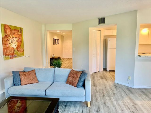 N/A, Pembroke Pines
