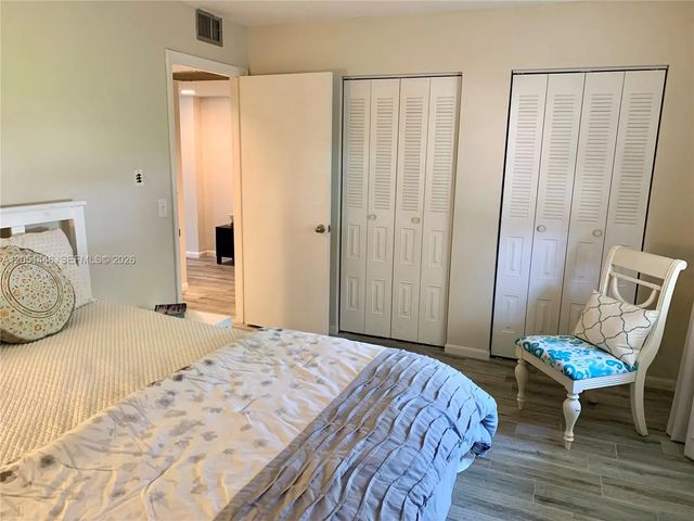 5 of 9 - N/A, Pembroke Pines, FL