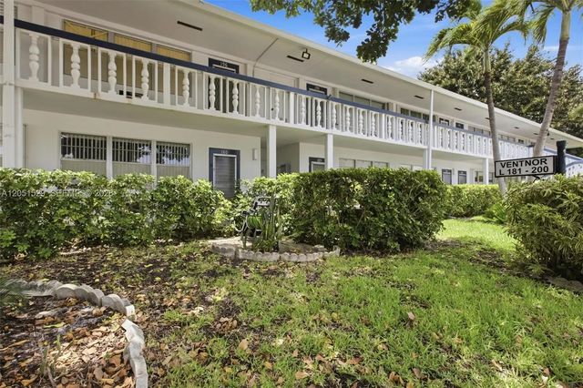 3 of 28 - 186 Ventnor L #l, Deerfield Beach, FL