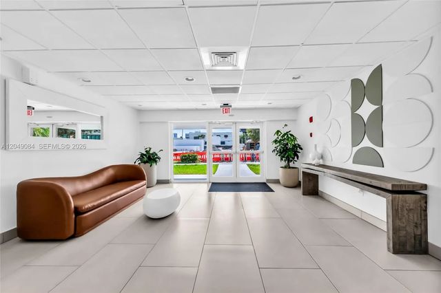 2 of 32 - 1666 West Avenue #404, Miami Beach, FL