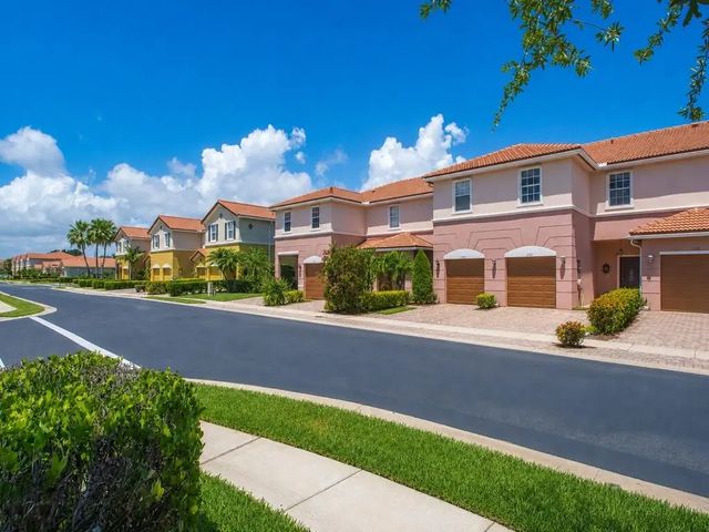 1189 Normandie Way, Vero Beach