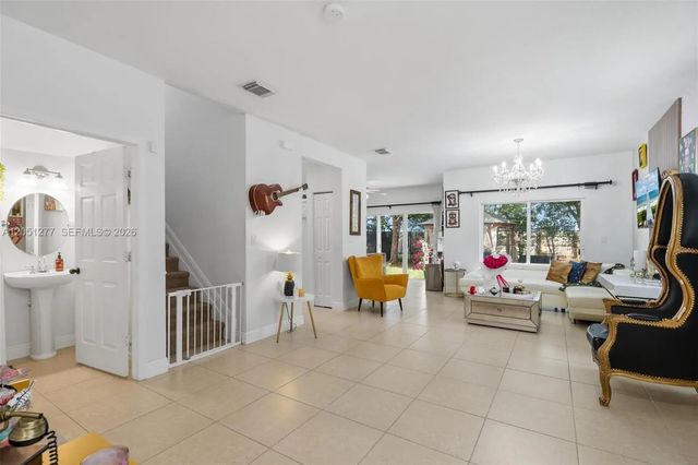 5 of 49 - 357 Ne 35th Terrace, Homestead, FL