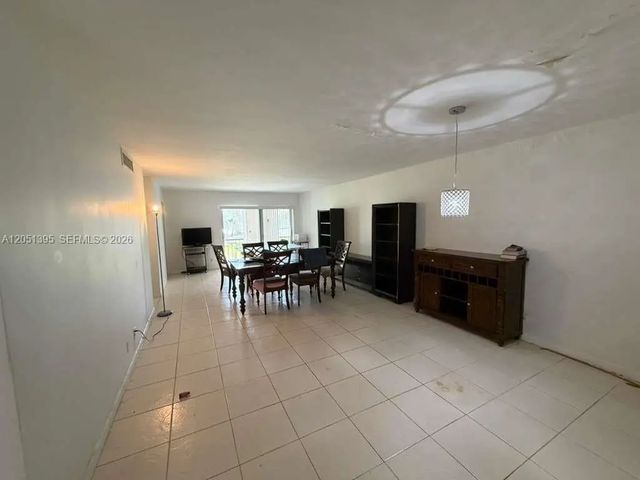 3 of 6 - 3280 Spanish Moss Terrace #110, Lauderhill, FL