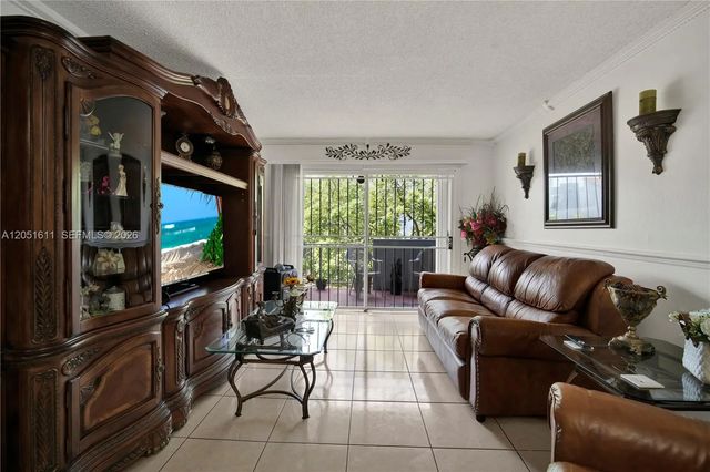 3 of 25 - 1755 W 60th Street #d204, Hialeah, FL
