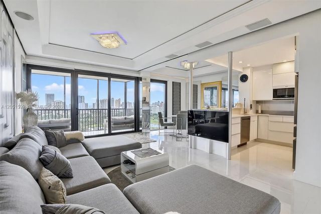 2 of 39 - 20335 W Country Club Drive #ph4, Aventura, FL