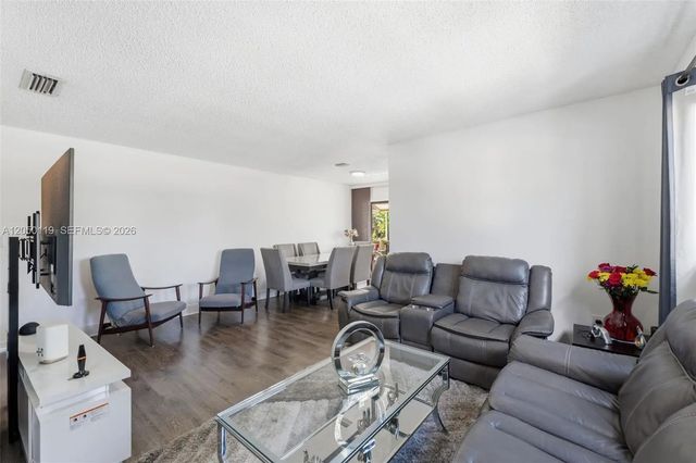 4 of 47 - 6246 Sw 136th Court #d202, Miami, FL