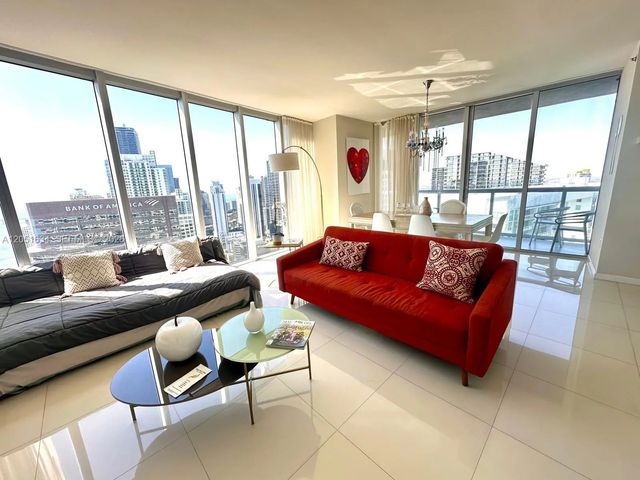 3 of 16 - 485 Brickell Avenue #4408, Miami, FL