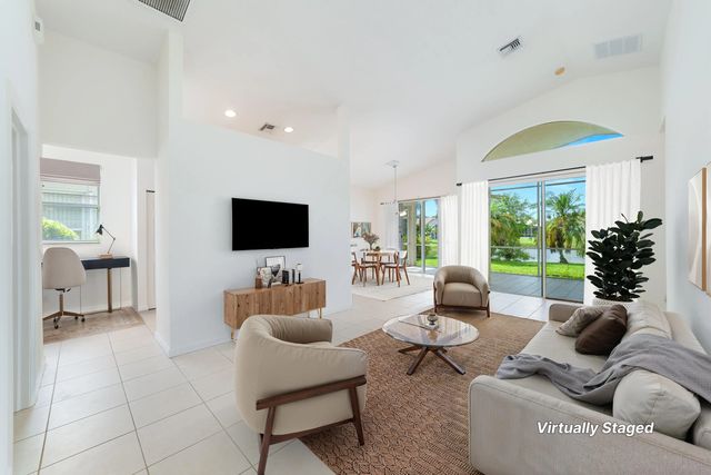 4 of 51 - 352 Springview Loop, Port St. Lucie, FL