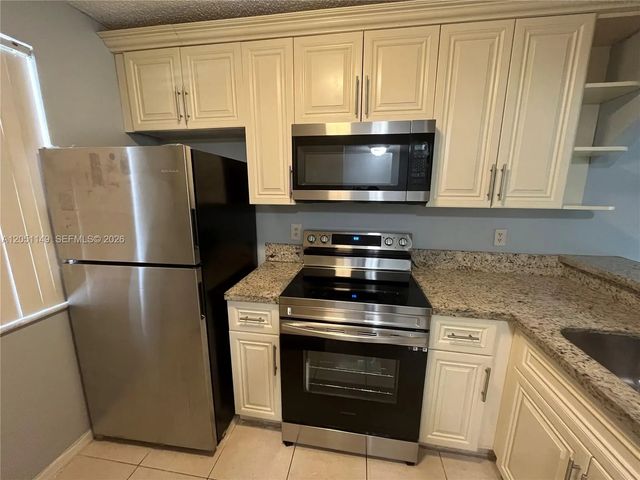 2740 Forest Hills Boulevard #202, Coral Springs