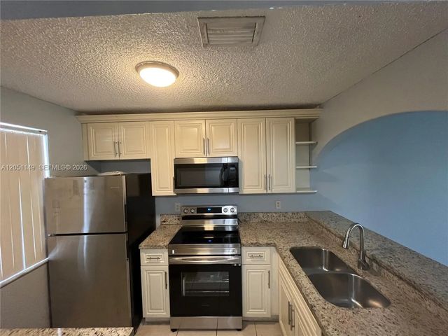 5 of 20 - 2740 Forest Hills Boulevard #202, Coral Springs, FL