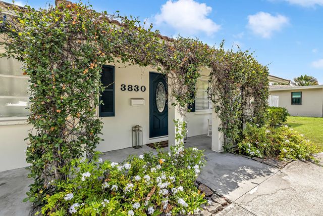 4 of 32 - 3830 Ne 22nd Terrace, Lighthouse Point, FL