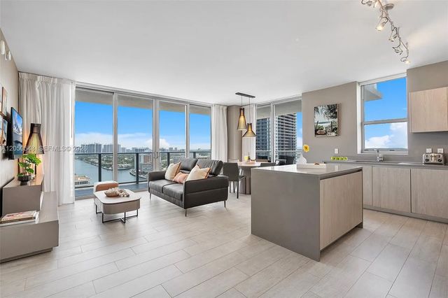 4010 S Ocean Drive #r1508, Hollywood