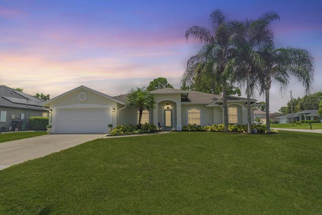 1392 Sw Tadlock Avenue, Port St. Lucie