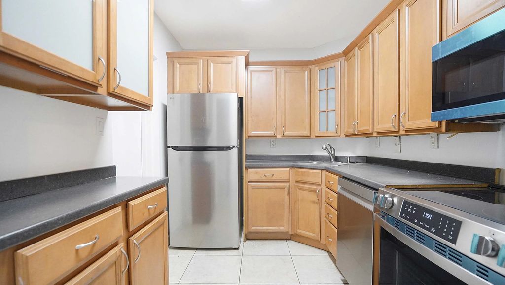 3109 Oakland Shores Drive #g110, Oakland Park