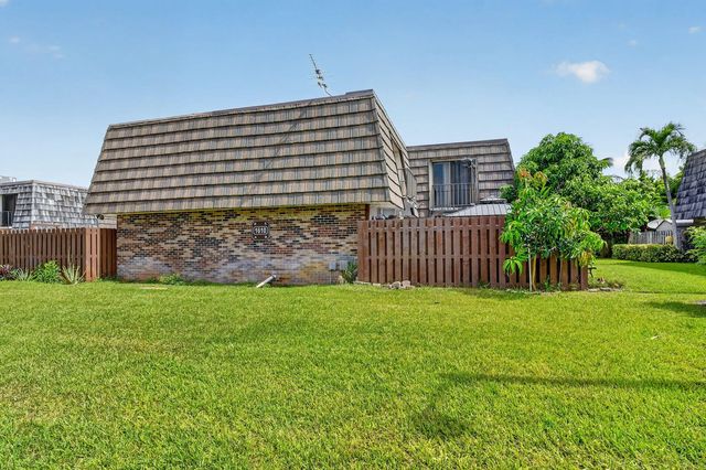 1610 Forest Lakes Circle #b, West Palm Beach