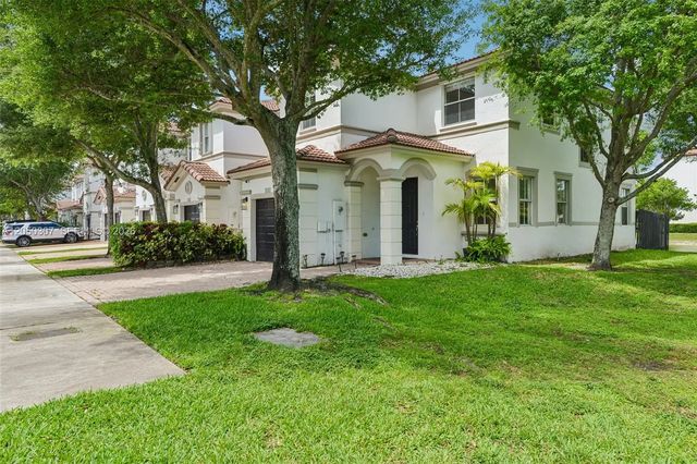3 of 38 - 8188 Nw 108th Place, Doral, FL