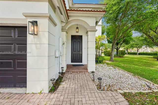 4 of 38 - 8188 Nw 108th Place, Doral, FL