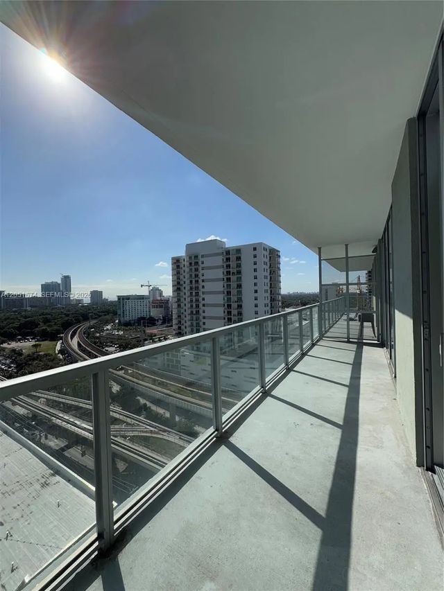 4 of 30 - 79 Sw 12th Street #1702-s, Miami, FL