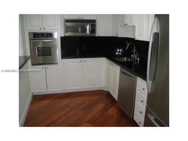 5 of 14 - 19380 Collins Avenue #404, Sunny Isles Beach, FL