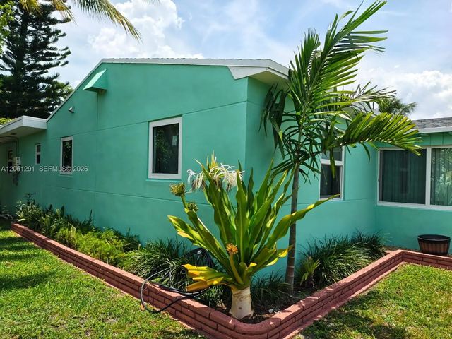 4 of 25 - 2418 Scott Street, Hollywood, FL