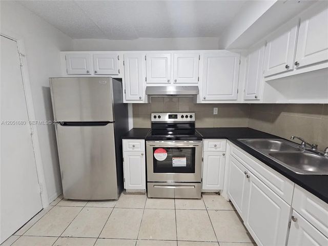 2 of 15 - 3610 Nw 21st Street #206, Lauderdale Lakes, FL