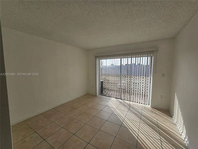 3 of 15 - 3610 Nw 21st Street #206, Lauderdale Lakes, FL