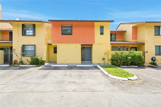 2 of 44 - 9674 Fontainebleau Boulevard #28, Miami, FL