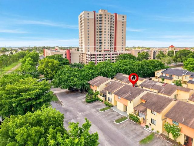 4 of 44 - 9674 Fontainebleau Boulevard #28, Miami, FL