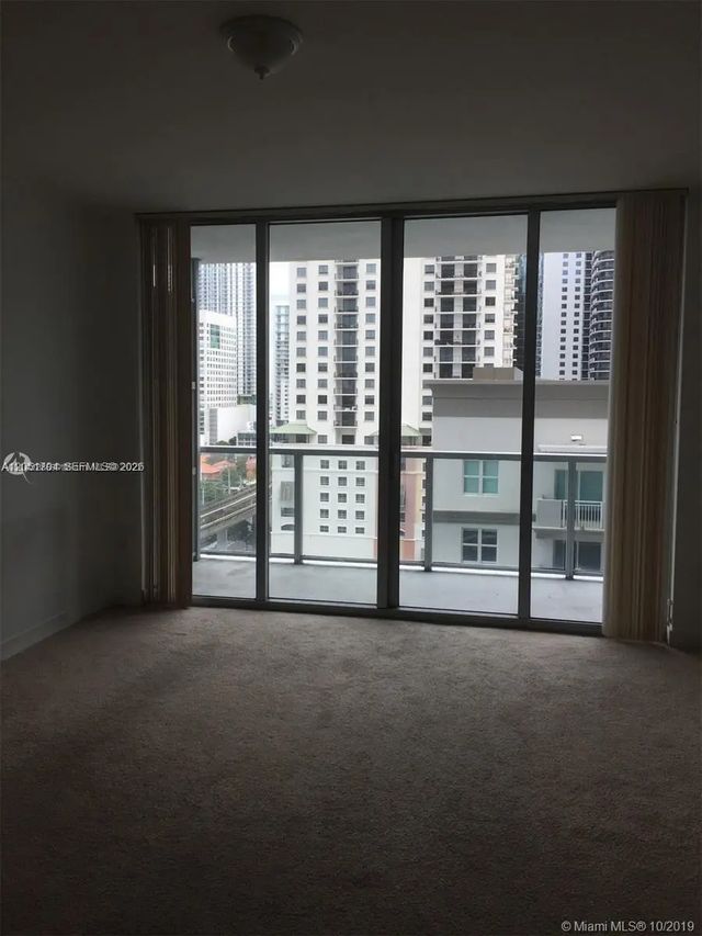 3 of 17 - 1111 Sw 1st Avenue #1724-n, Miami, FL