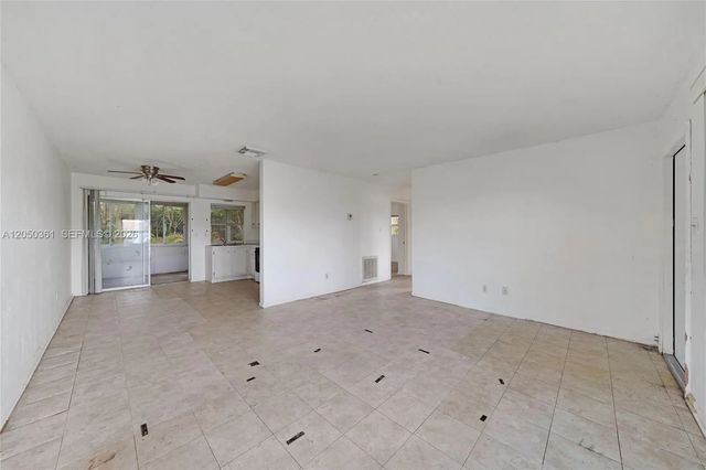4 of 18 - 9800 Nw 70th Court, Tamarac, FL