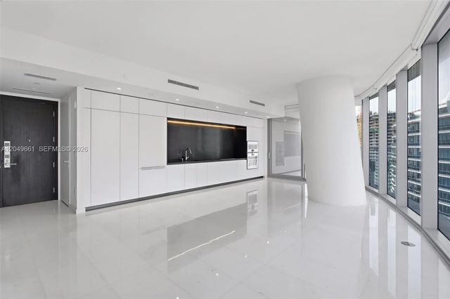 4 of 36 - 300 Biscayne Boulevard Way #4808w, Miami, FL