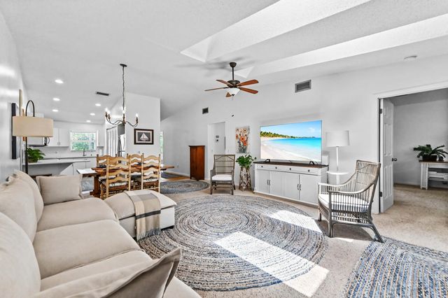4 of 35 - 8259 Se Croft Circle #l-7, Hobe Sound, FL