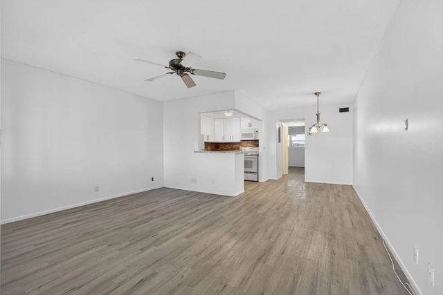 4 of 67 - 100 Shore Court #307, North Palm Beach, FL