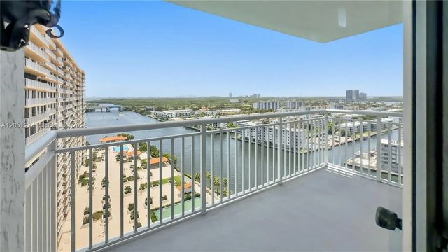 5 of 22 - 301 174th Street #1907, Sunny Isles Beach, FL