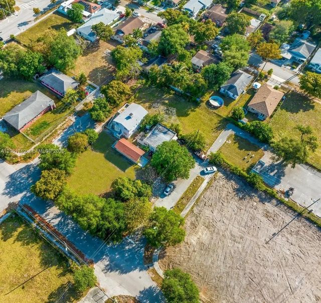 2 of 29 - 1133 Nw 79th Terrace, Miami, FL