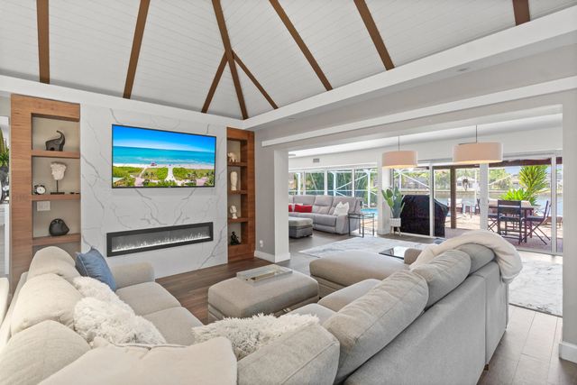 6106 Royal Poinciana Lane, Tamarac